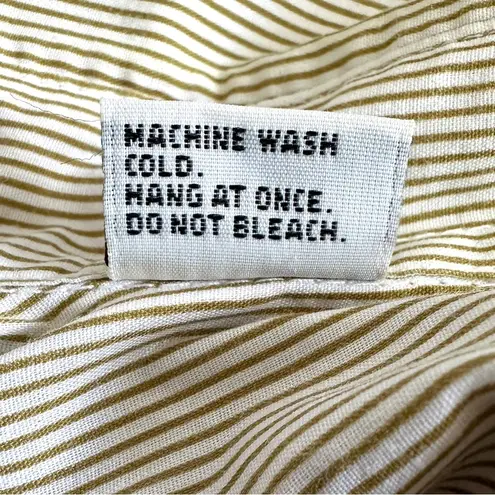 Las Olas Casual Shirt Women's M Embroidered Giraffe Elephant Striped Button Up