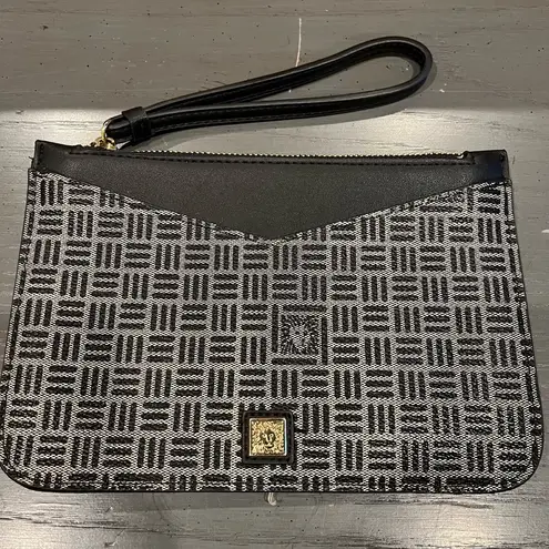 Anne Klein NWOT  Black & Gray Wristlet. Brand new, never used.