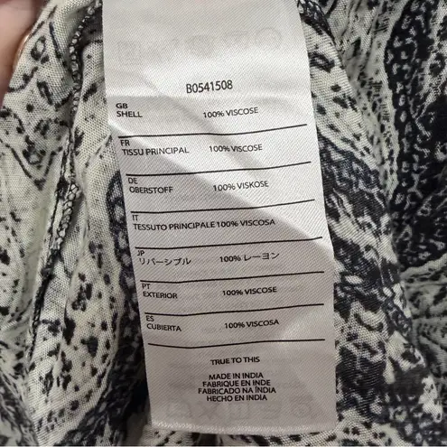 Volcom  cardigan with blazer collar, duster length snake skin print size M/L