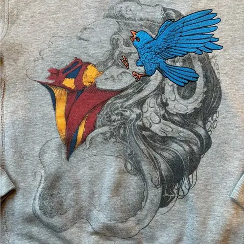 Marc Ecko Cut & Sew Women’s Sweatshirt Crewneck Graphic Embroidered Size Small Gray