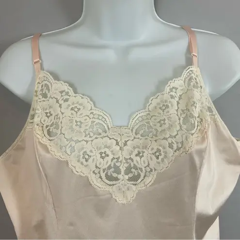 Vanity Fair Vintage  Camisole Slip Top Pale Pink Lace Adjustable Straps Size 42