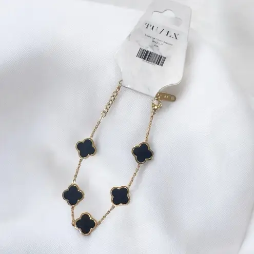 LUXE4LESS: Black Four