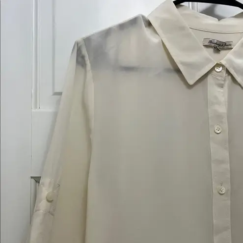 Broadway & Broome 100% Silk Elegant Cream Button Up Shirt