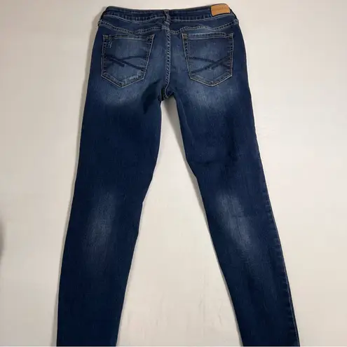 Aeropostale NWOT  Dark Wash Distressed Skinny‎ Jeans Denim Ladies Size 4 Short