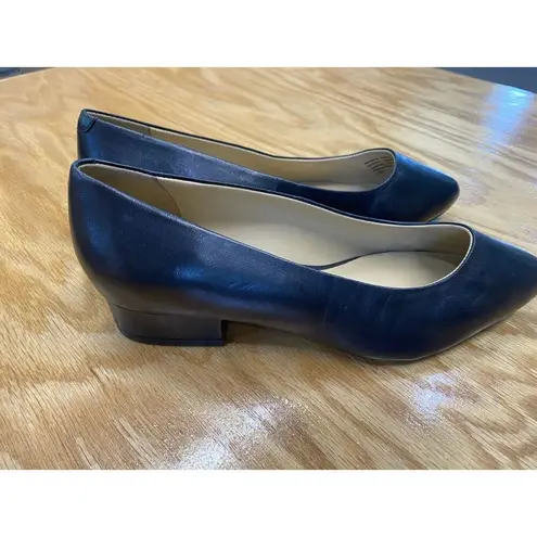 Trotters Jewel Pumps Heels Women's 7.5 W Navy Leather Slip