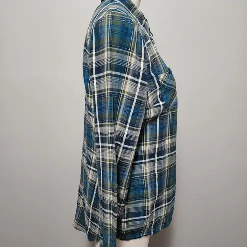 Westport teal plaid flannel button down size small