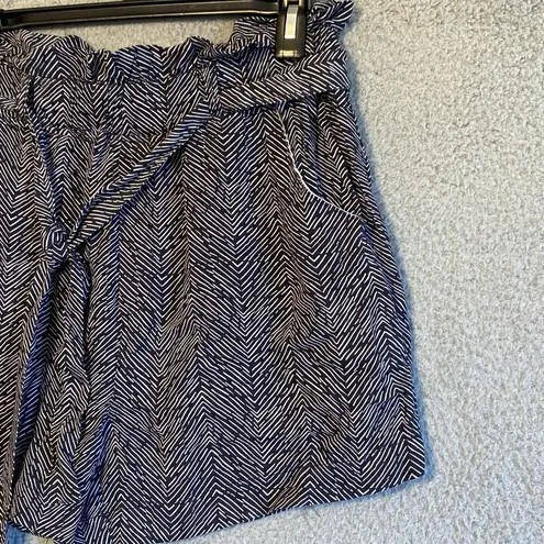 Thread and Supply  NWT Woman Ruffle Belted Elastic Zebra Pattern Size Large Shorts