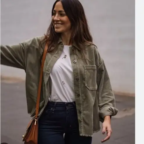 ZARA  Corduroy Overshirt in Green 8372 224 505 Size Small‎ Shacket