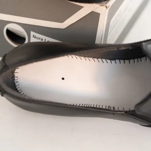 Dansko - Nora Black Leather Slip-On Shoes Size EU 40 (US 9.5–10)