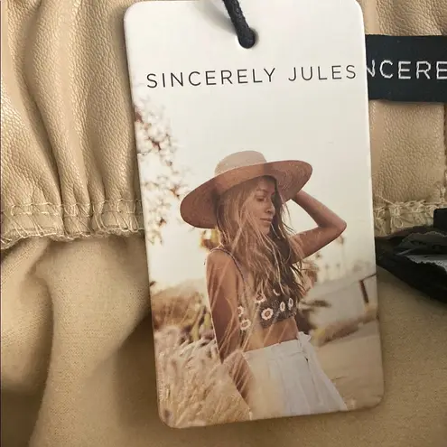 Sincerely Jules Size Extra Small XS Women's Tan Vegan Leather Shorts NWT
