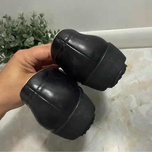 Gravity Defyer Black Leather Wedge Studded Size 8M