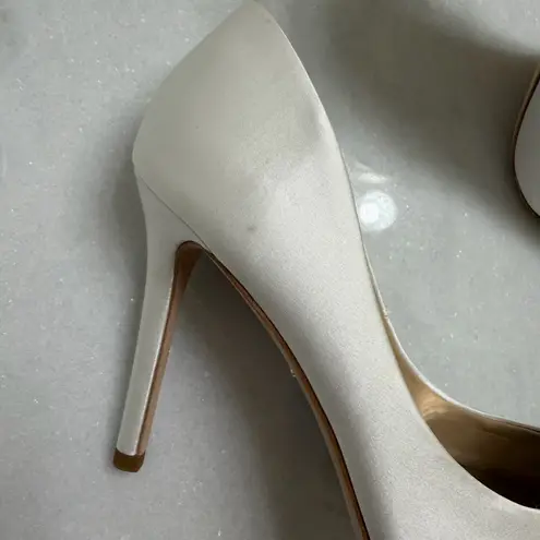 Badgley Mischka Cher Crystal Embellished Pump (Women)
Collection