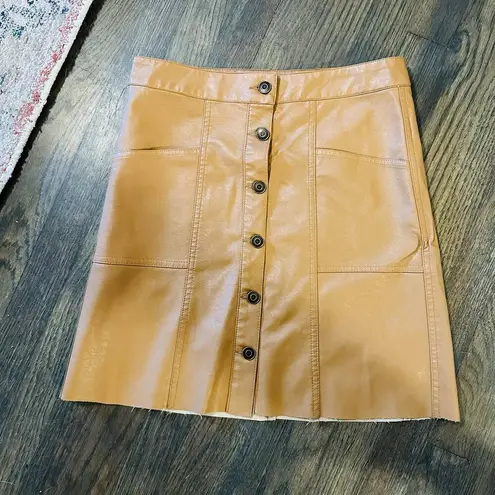 Peach Love California NWOT Peach Love Tan Faux Leather Button Up Front Mini Skirt size Medium