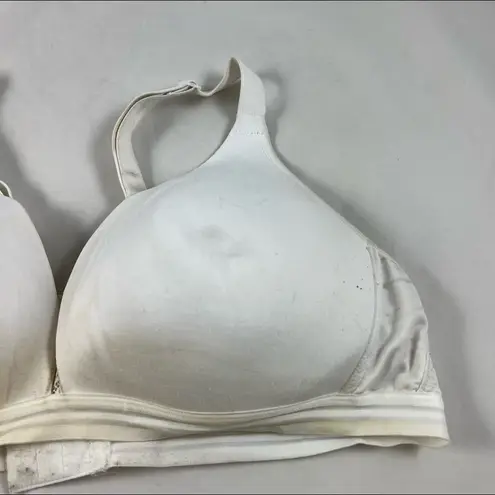 Hanes  2X Lacey’s triangle cup T shirt bra