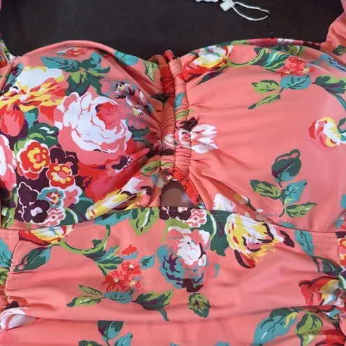 Women’s Halter Neck One Piece Tummy Control Bathers Swimsuit Boy Leg Size XL NEW