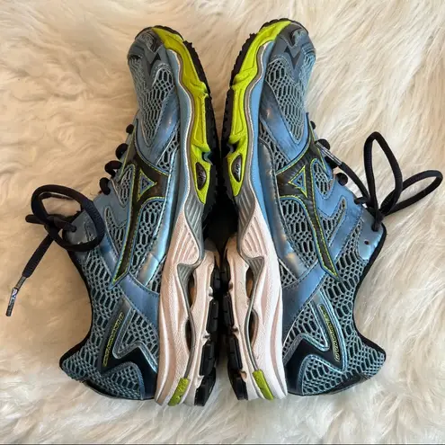 Mizuno Sneakers Nirvana 8 Running Shoes Sneakers size W8 Blue Black