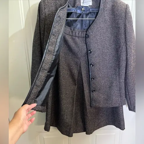 Pendleton 12P Brown Tweed Skirt Suit Set with Leather Trim ā Vintage 90s