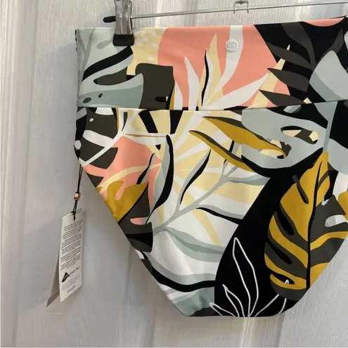 Calia by Carrie Underwood mid