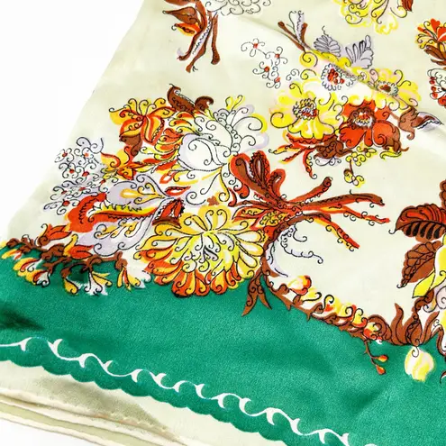 Baar & Beards Top Hit Vintage Made in Japan Hand Rolled Pure Silk Floral Scarf Green