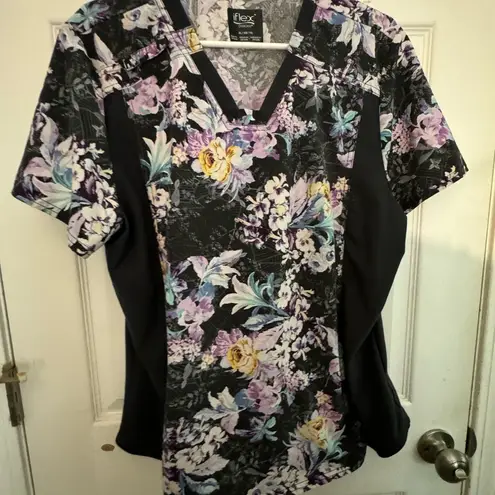 Elle Scrubs size XL  top black white yellow flowers & HeartSoul bottoms in black