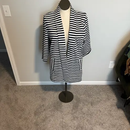 Christopher & Banks woman’s outer wear Black and White Open Front Blazer Size 1X