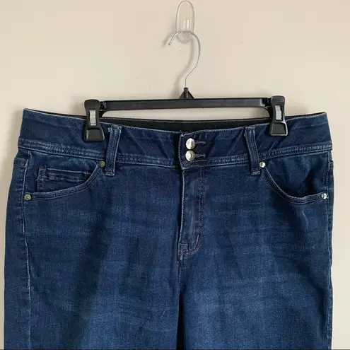 Lane Bryant  5 Pocket Design Bermuda Jean Shorts With Elastic Waist Band