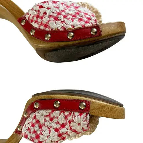 Guess  Malva Y2K Red & White Embroidered Gingham Retro Style Heeled Sandals Sz 8