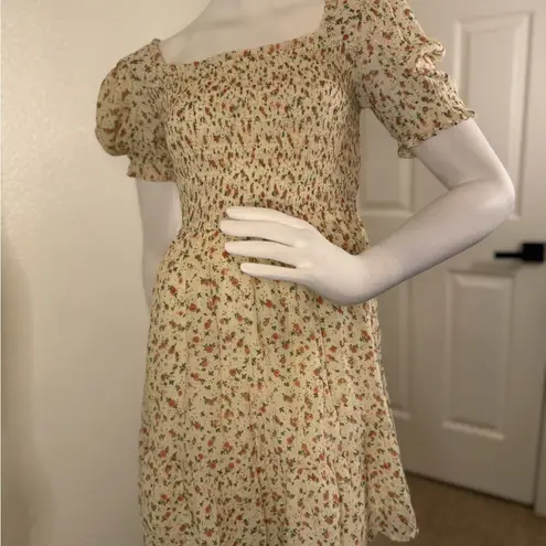 Mine Floral Square Neck Mini Dress Size Medium. #96