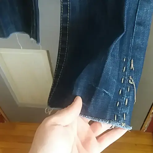 BKE   Starlite Cropped Distressed Jeans