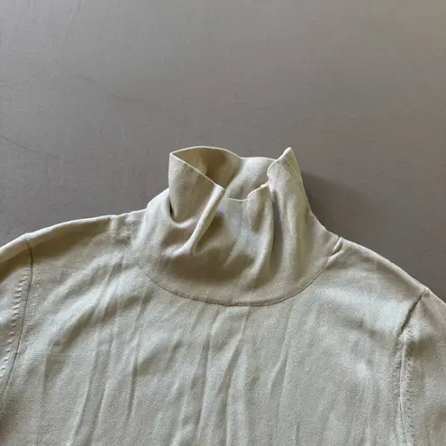 Carlisle PER SE Silk Blend Turtleneck