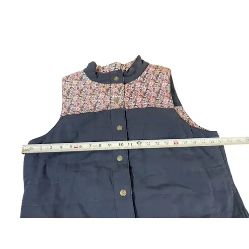 Denim & Company M Quilted Blue Floral Print Puffy Vest Pocketed Snap Button Size M