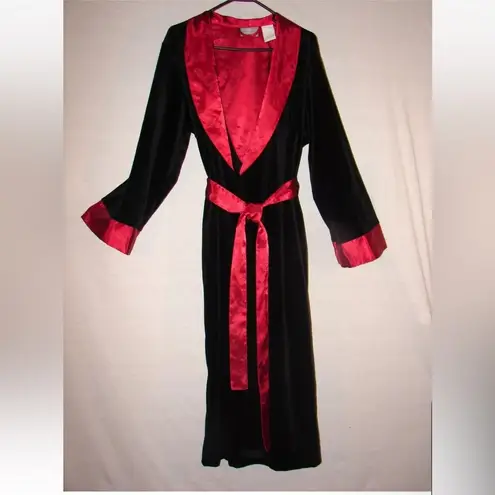 Jaclyn Smith Vintage Studio Velour Black with Red Trim Robe Size Medium Large