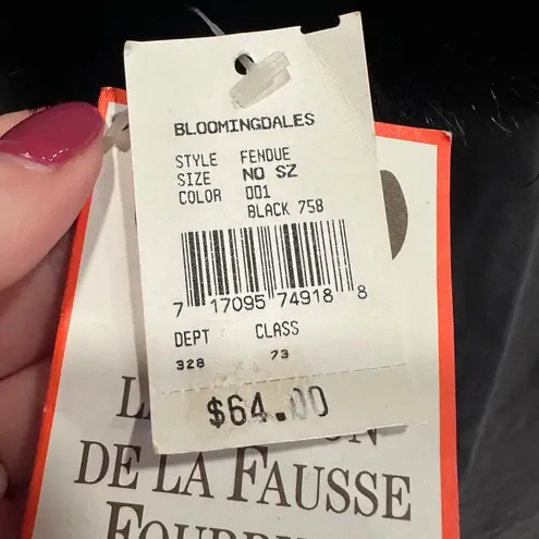 NWT La Maison de la Fausse Fourrure Black Fendue Style Faux Fur Scarf Shawl