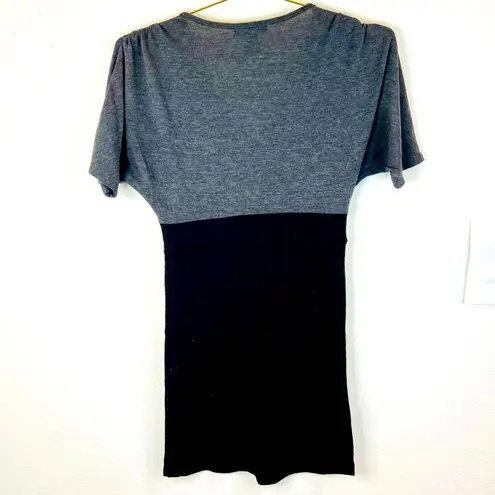 Delirious Gray Black Belted Short Sleeve Mini Dress Small 31” Length Stretchy