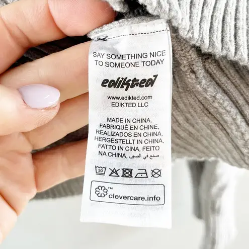 Edikted Satin Bow Applique Long Sleeve Crewneck Sweater Gray M / L