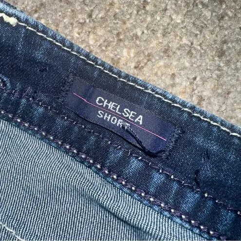 Vigoss  Chelsea Heritage Fit Jean Shorts!