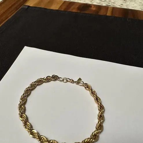 Monet Women’s Vintage Signed Gold Tone Chain Bracelet 7 1/4 Inch