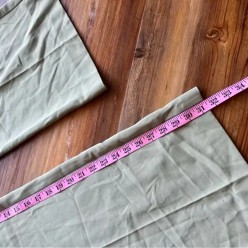 Elodie Pleated Pistachio Women's Pant Size XL SKU#B2454