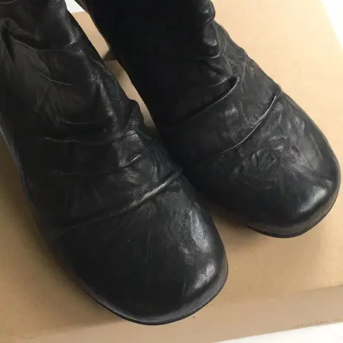Gentle Souls NIB leather boots
