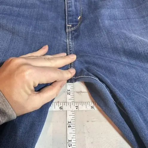 Levi's  Womens Mid-Rise Classic Bootcut Jean Blue Denim Medium‎ Light W33 Size 16