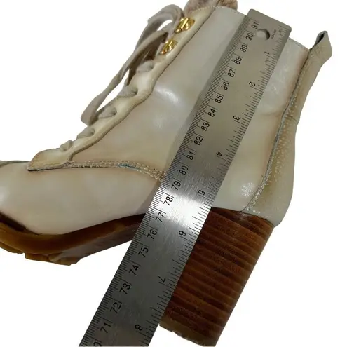 Hispanitas Janeth Cream CapToe Victorian Ankle Boots Size 6