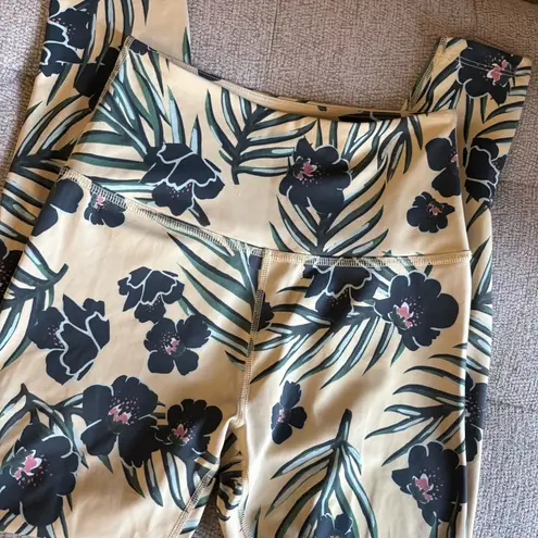 Beyond Yoga Olympus Floral Sunrise High Waisted Legging TropicalSize Medium