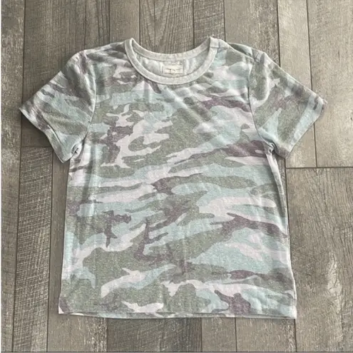 Thread and Supply  Size Medium Camouflage Short-Sleeve Shirt