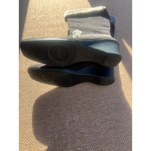 Life style Black woman Size 9 Faux Suede Wedge Boots Faux Fur Trim Zip Up