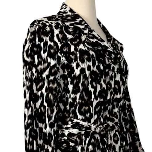 Dana Buchman Trench Coat Jacket Belted
Black Tan Animal Print Women’s Size XL