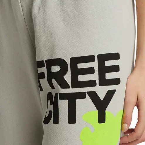 Freecity Logo Cotton Sweatpants in Gray Size M