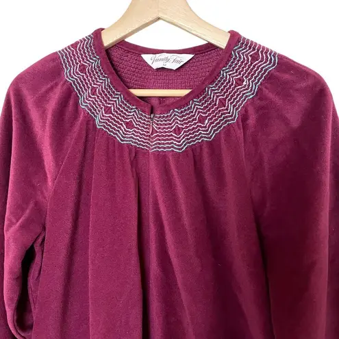 Vanity Fair Womens Maxi Embroidered Robe Vintage House Coat Embroidered Size M