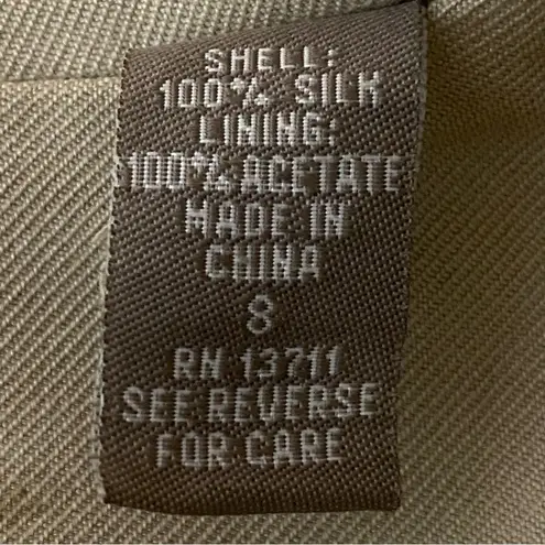 Valerie Stevens 100% Pure Silk, beige blazer with pockets. Size 8. EUC