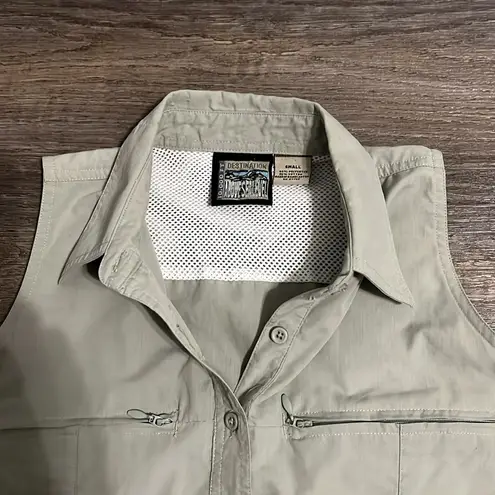 Destination 10K Feet Above Sea Level Sleeveless Button Down Outdoor Blouse Top Green