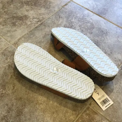 š Via Rosa thong sandals Brown Size 7